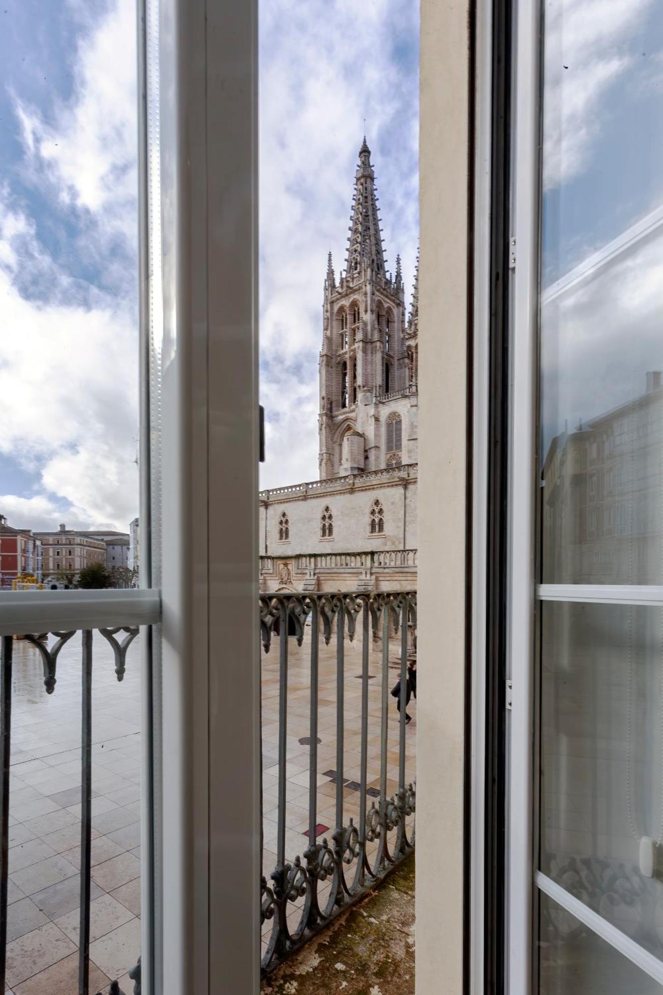 Cinco Balcones A La Catedral By Unique Rooms Burgo 外观 照片