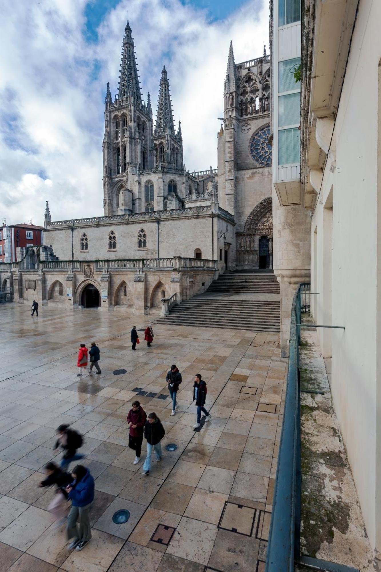 Cinco Balcones A La Catedral By Unique Rooms Burgo 外观 照片